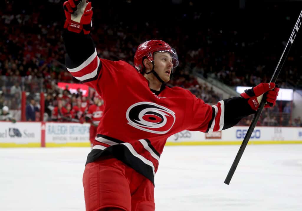 Lucas Wallmark: Relations & Net Worth