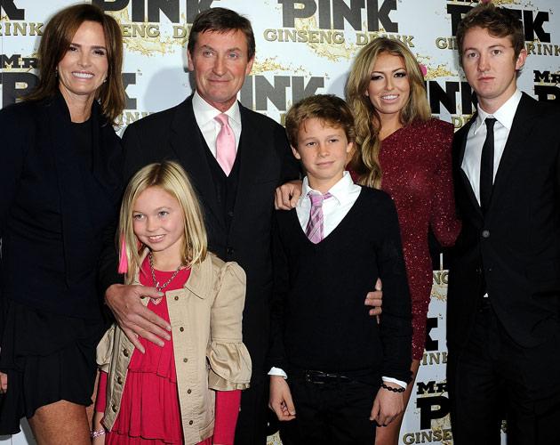 Paulina Gretzky Wikipedia And Age: Married Life And Kids
