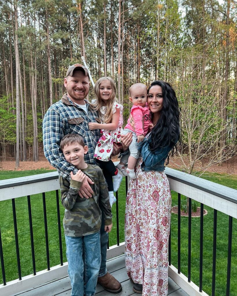 Jeffrey Earnhardt Brother Bobby Earnhardt- Parents And Sister