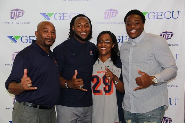 Aaron Jones Bio: NFL, Girlfriend & Net Worth