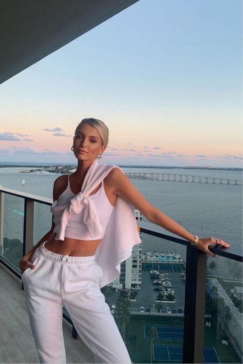 Meet Carter Verhaeghe Girlfriend Casey Engleson- Dating And Relationship