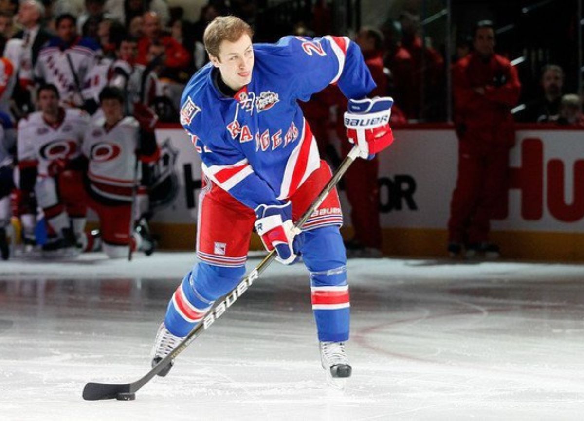 Who Is Stephanie Kent? Hurricanes Star Derek Stepan Wife