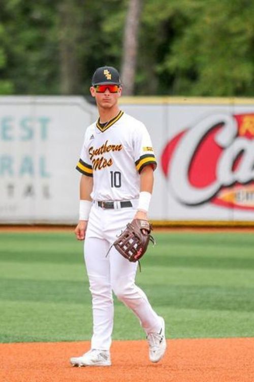 USM Dustin Dickerson Sister Ashley’s Nude Photos Went Viral