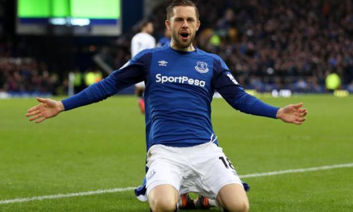Everton 2-2 Tottenham Hotspur: Kane and Sigurdsson show