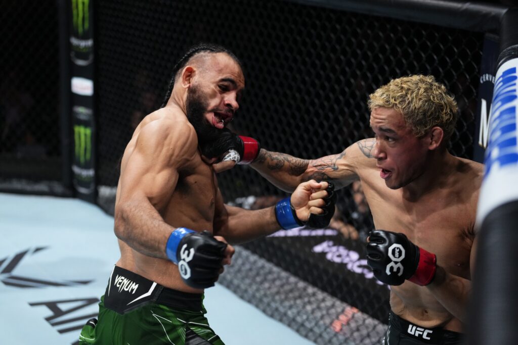 MMA: Bryan Battle Win – 14 Seconds Win Against Gabe Green