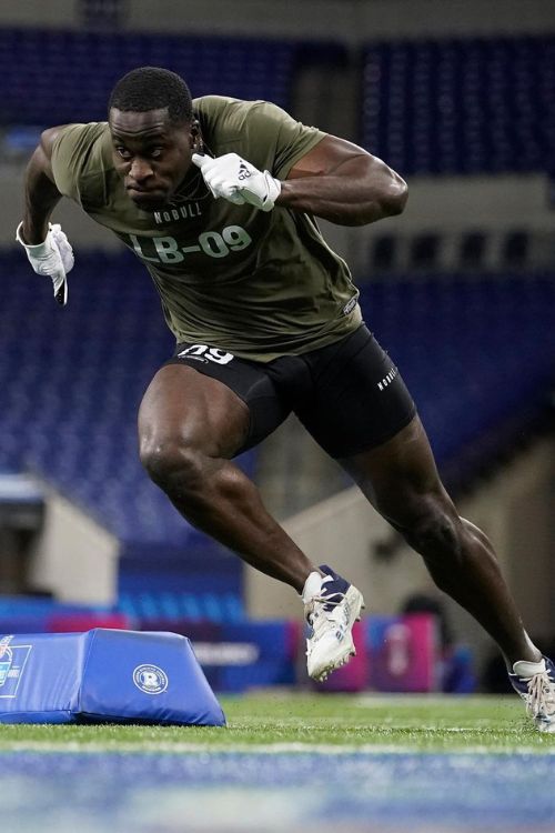 NFL Draft: Does Derick Hall Have A Brother? Meet Sister R’hana Gooden