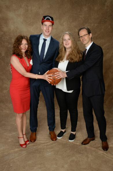 Jakob Poeltl Bio: Trade, Family & Net Worth