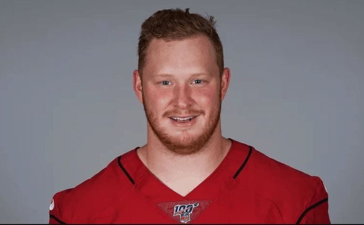 Maxx Williams Bio: Early Career, Family, Football & Girlfriend