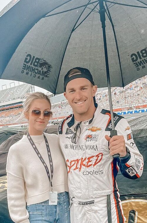 Parker Kligerman Girlfriend Shannon Leigh Is A Vlogger