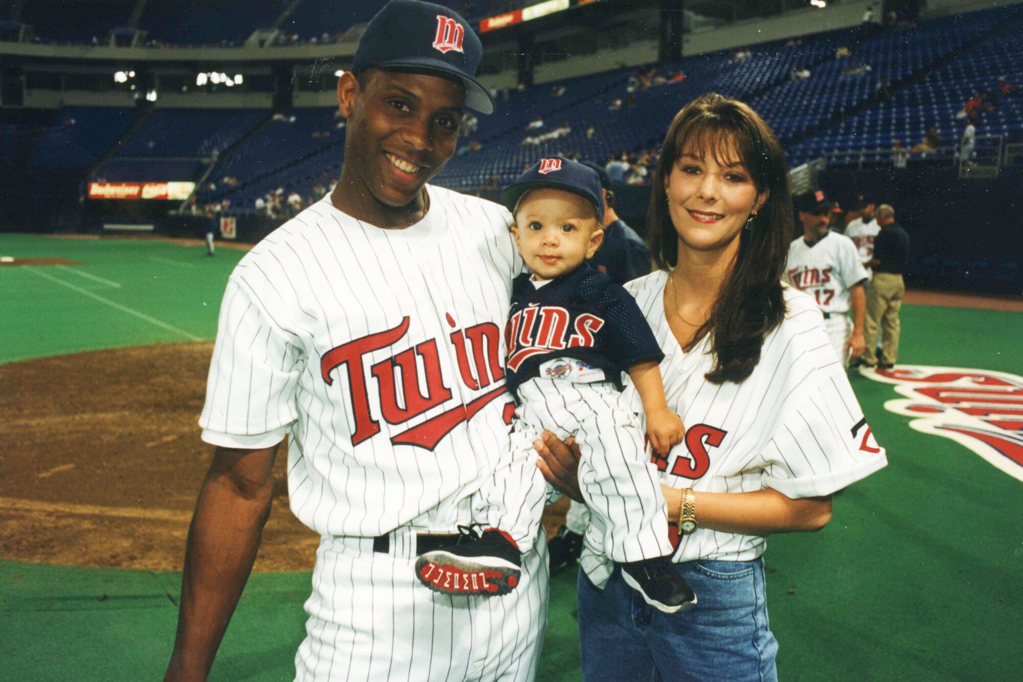 Pat Mahomes Bio: Early Life, MLB, Wife & Net Worth