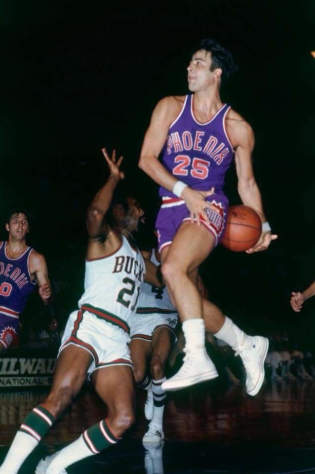 Gail Goodrich Bio: Stats, Net Worth, Wife & Hall of Fame