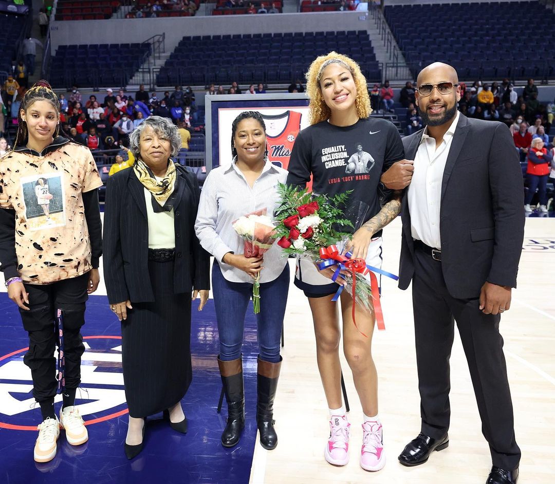 Who Are David Austin And Jessica King? Shakira Austin Parents