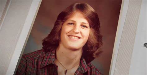 Shelly Pennefather: Family, Mother & Salary
