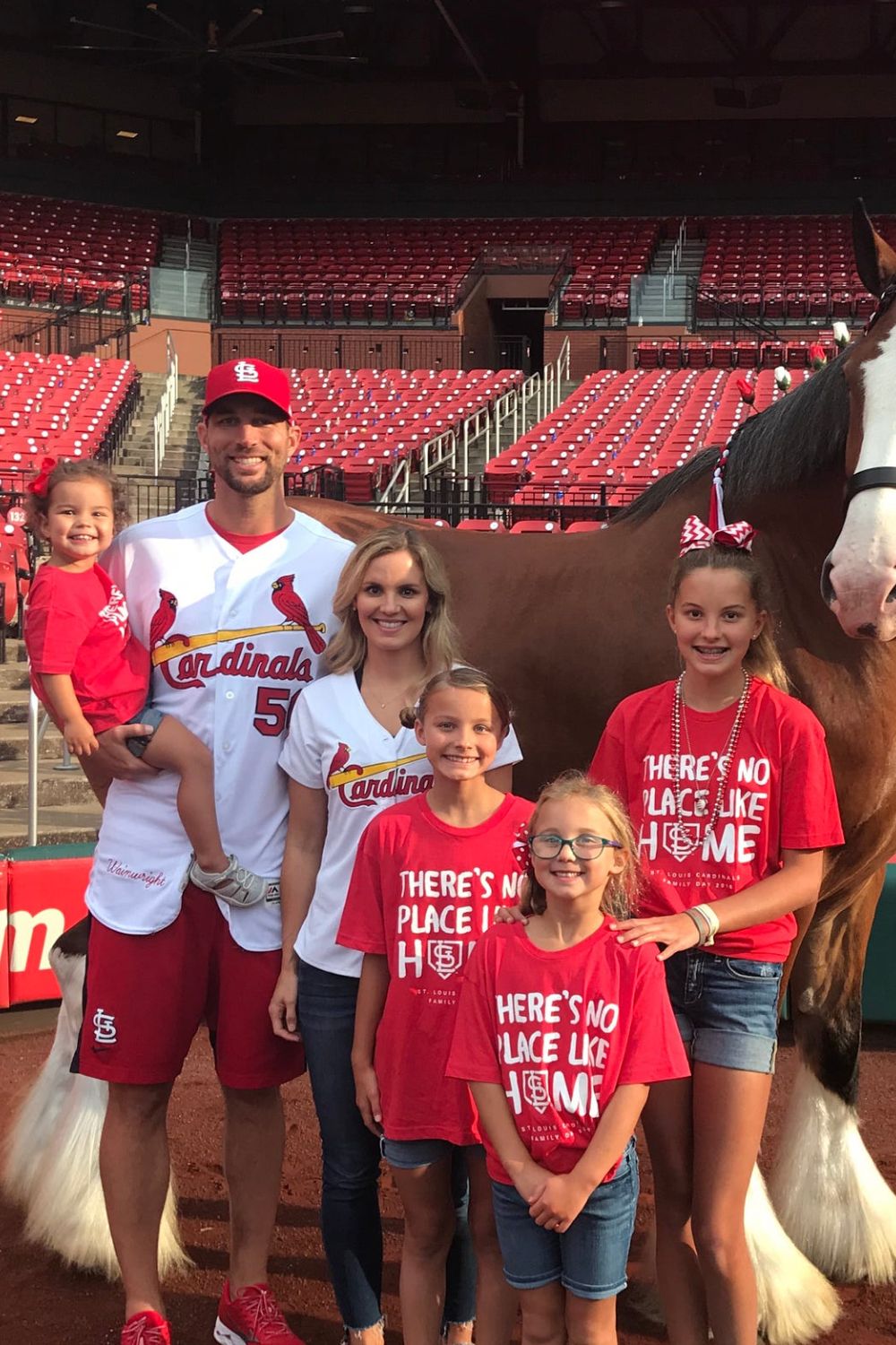 Adam Wainwright And Wife Jenny Curry Have Five Kids- Inside The Life Of MLB Star