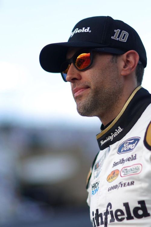 Aric Almirola Wife Janice Almirola Is Mom Of Two