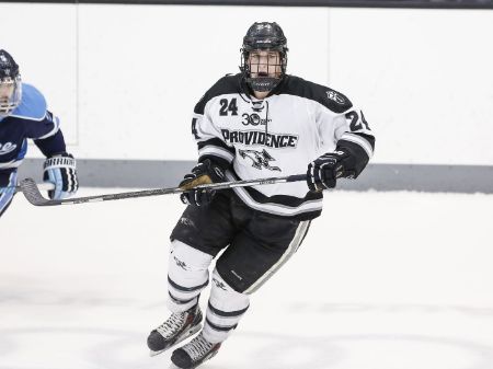 Noel Acciari Bio: Contract, Wife, Number, Salary & Career